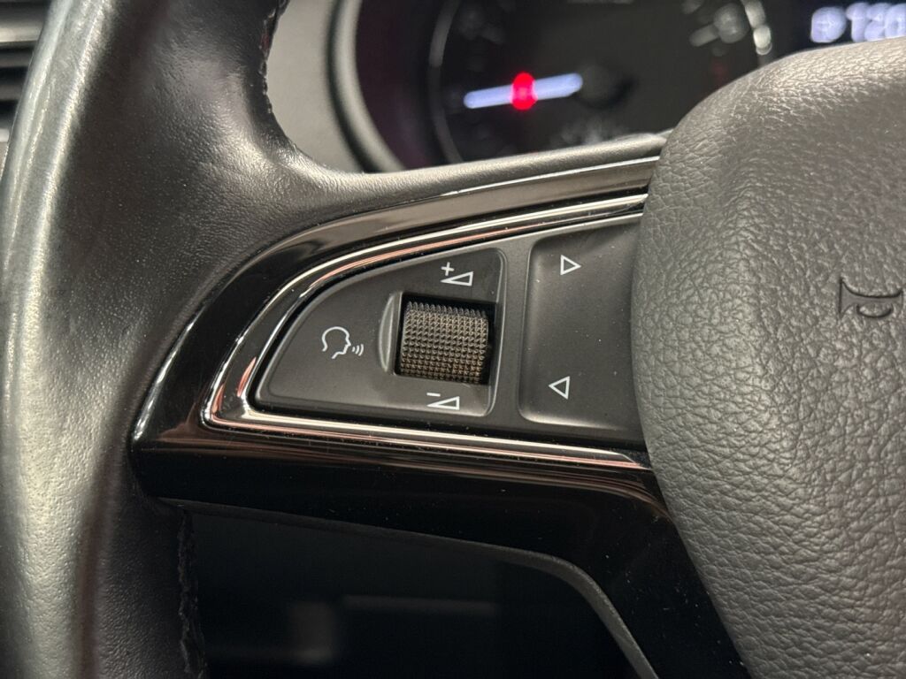 Skoda Octavia 2016 Musta