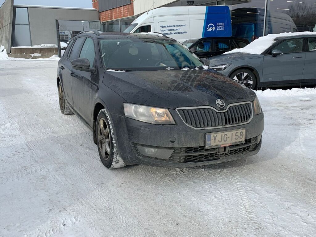 Skoda Octavia 2016 Musta