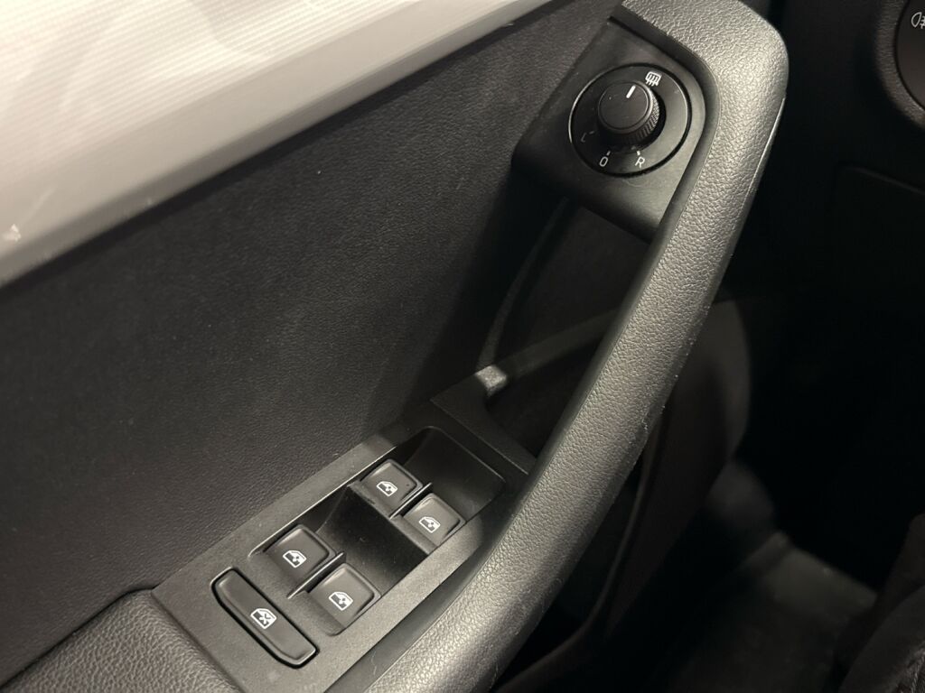 Skoda Octavia 2016 Musta