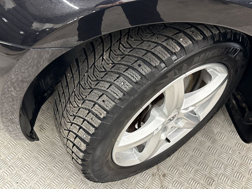 Skoda Octavia 2016 Musta