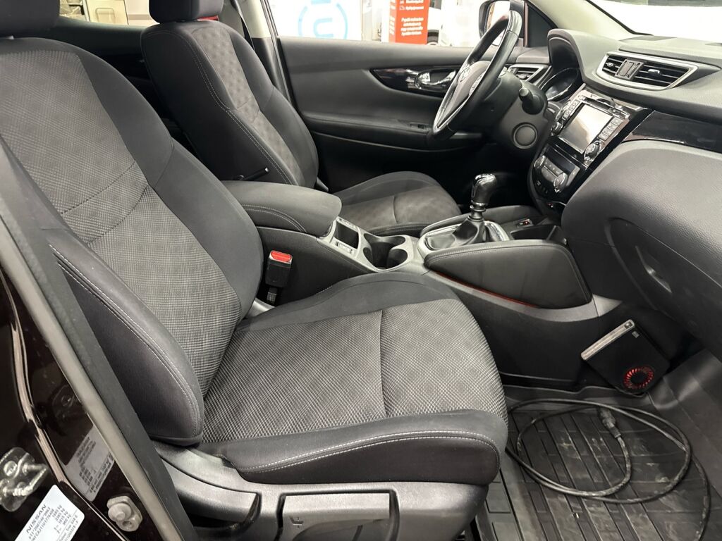 Nissan Qashqai 2016 Violetti
