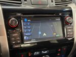 Nissan Navara 2016 Sininen