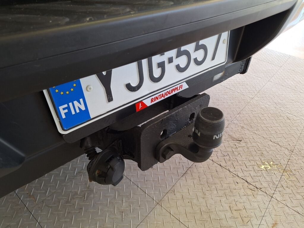 Nissan Navara 2016 Harmaa