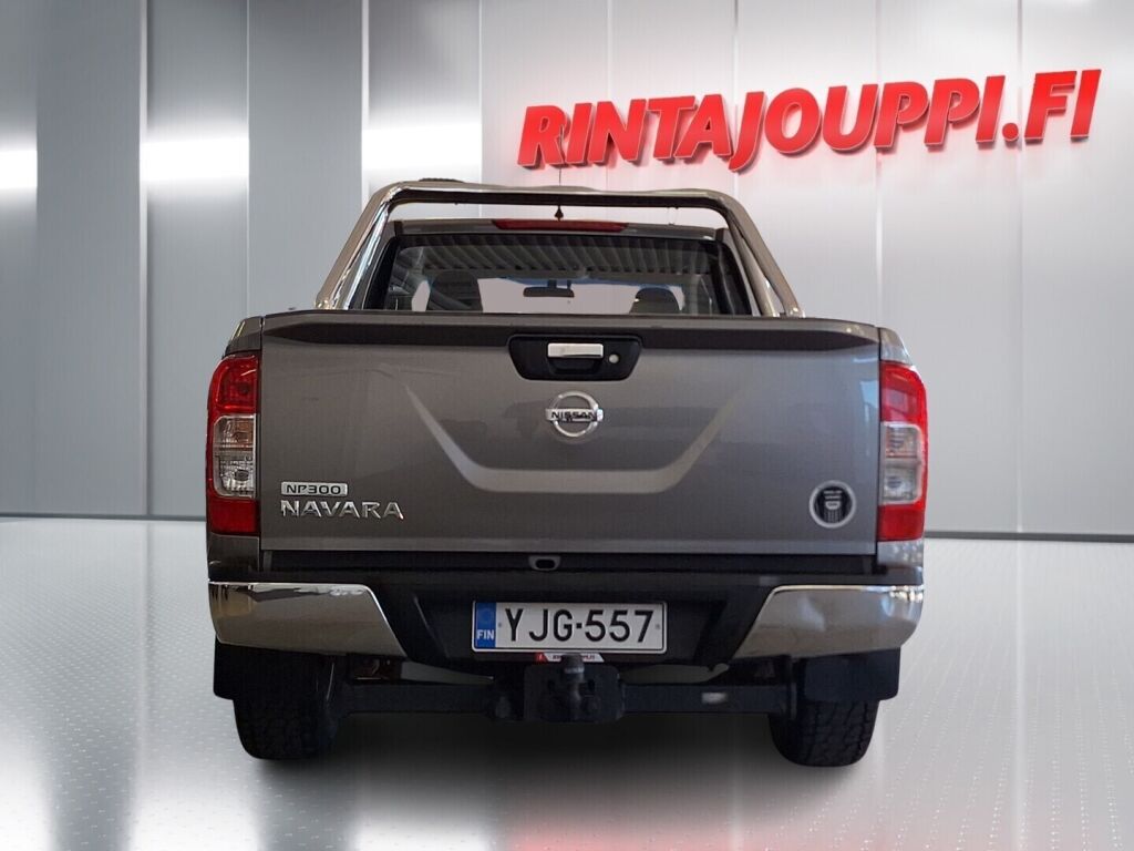 Nissan Navara 2016 Harmaa