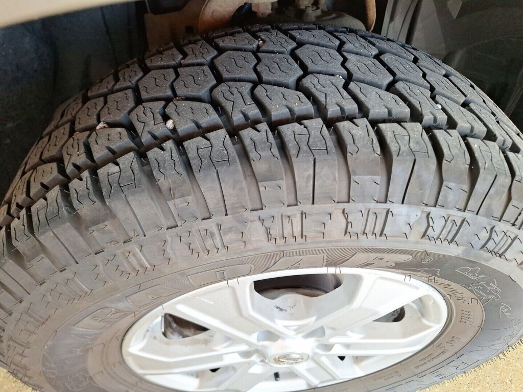 Nissan Navara 2016 Harmaa