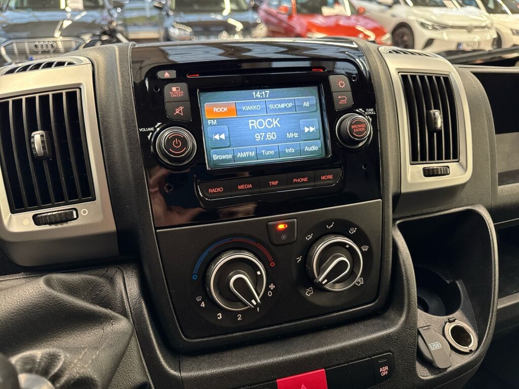 Citroen Jumper 2017 Musta