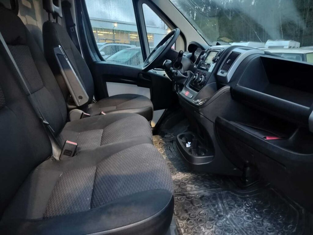 Citroen Jumper 2017 Musta