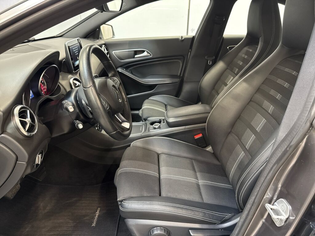 Mercedes-Benz CLA 2016 Harmaa