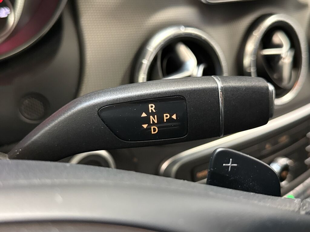 Mercedes-Benz CLA 2016 Harmaa