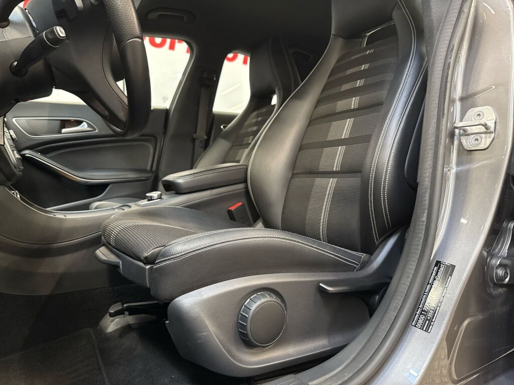 Mercedes-Benz CLA 2016 Harmaa