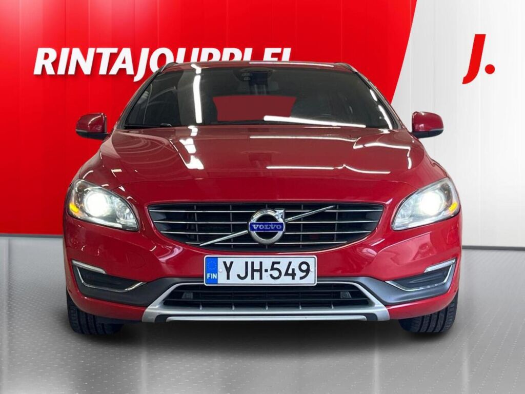 Volvo V60 2014 Punainen