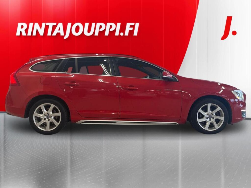 Volvo V60 2014 Punainen