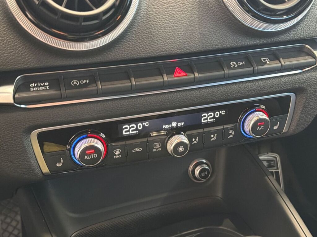 Audi A3 2016 Musta