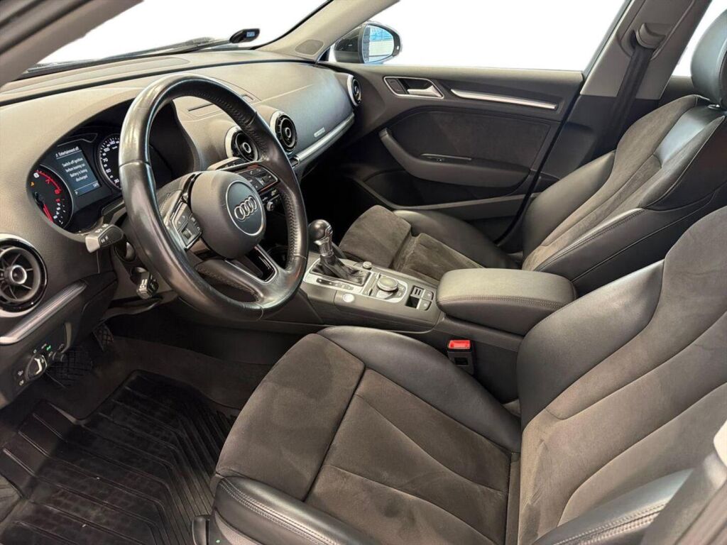 Audi A3 2016 Musta