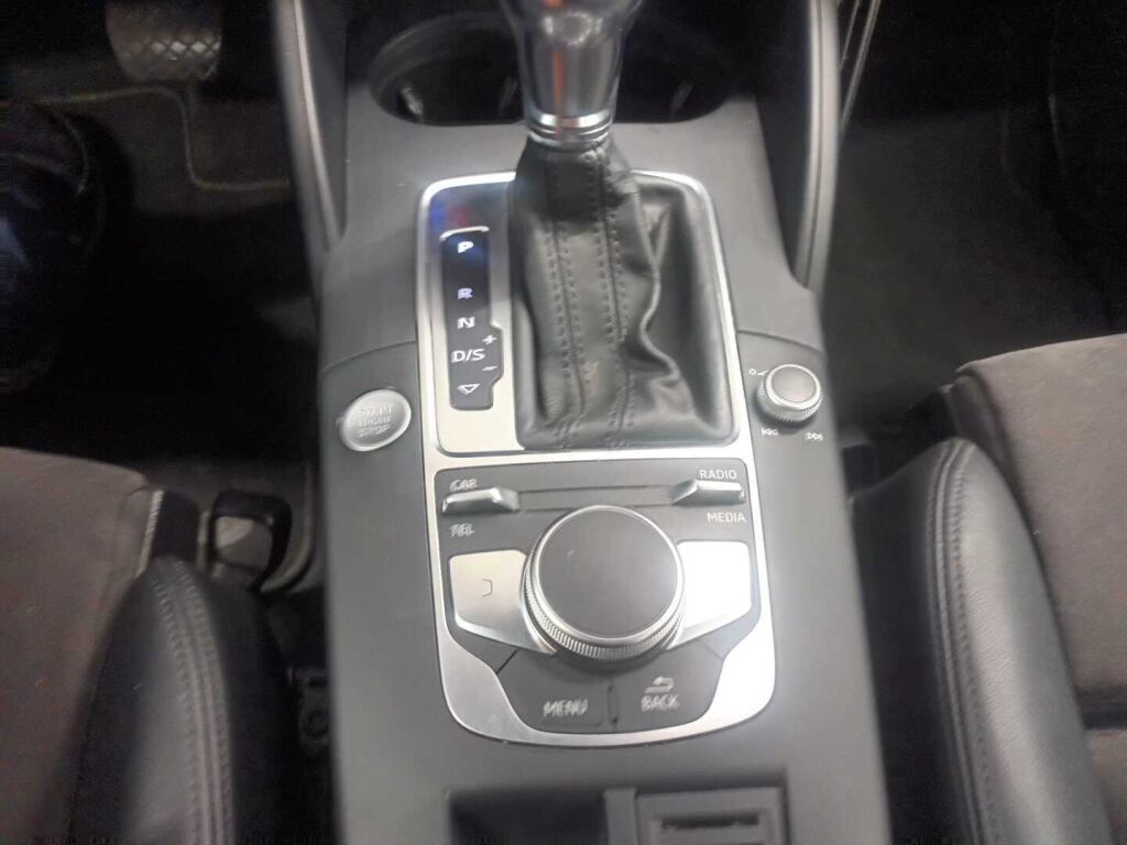 Audi A3 2016 Musta