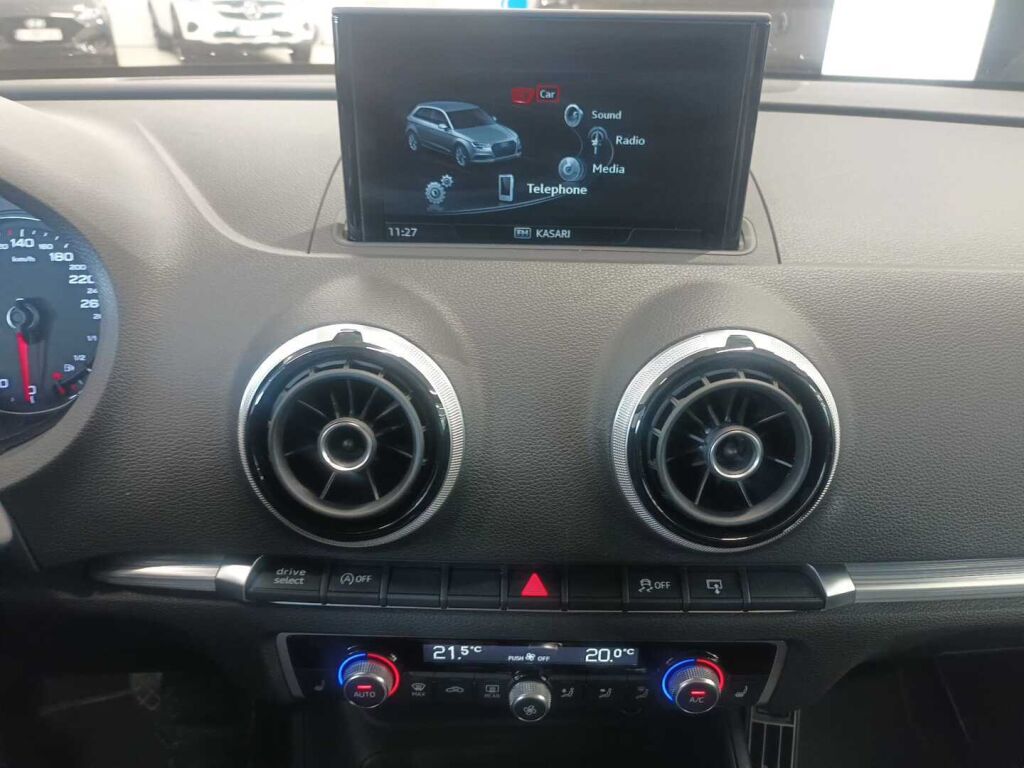 Audi A3 2016 Musta