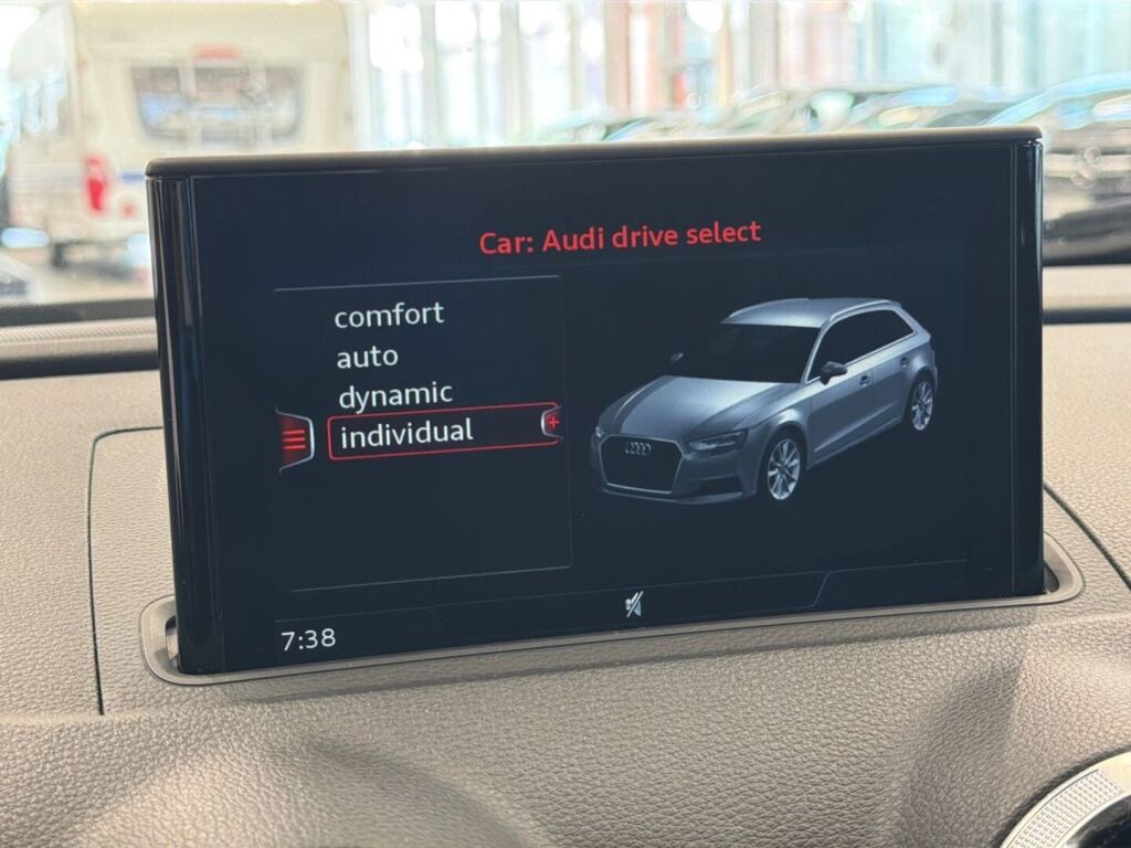 Audi A3 2016 Musta