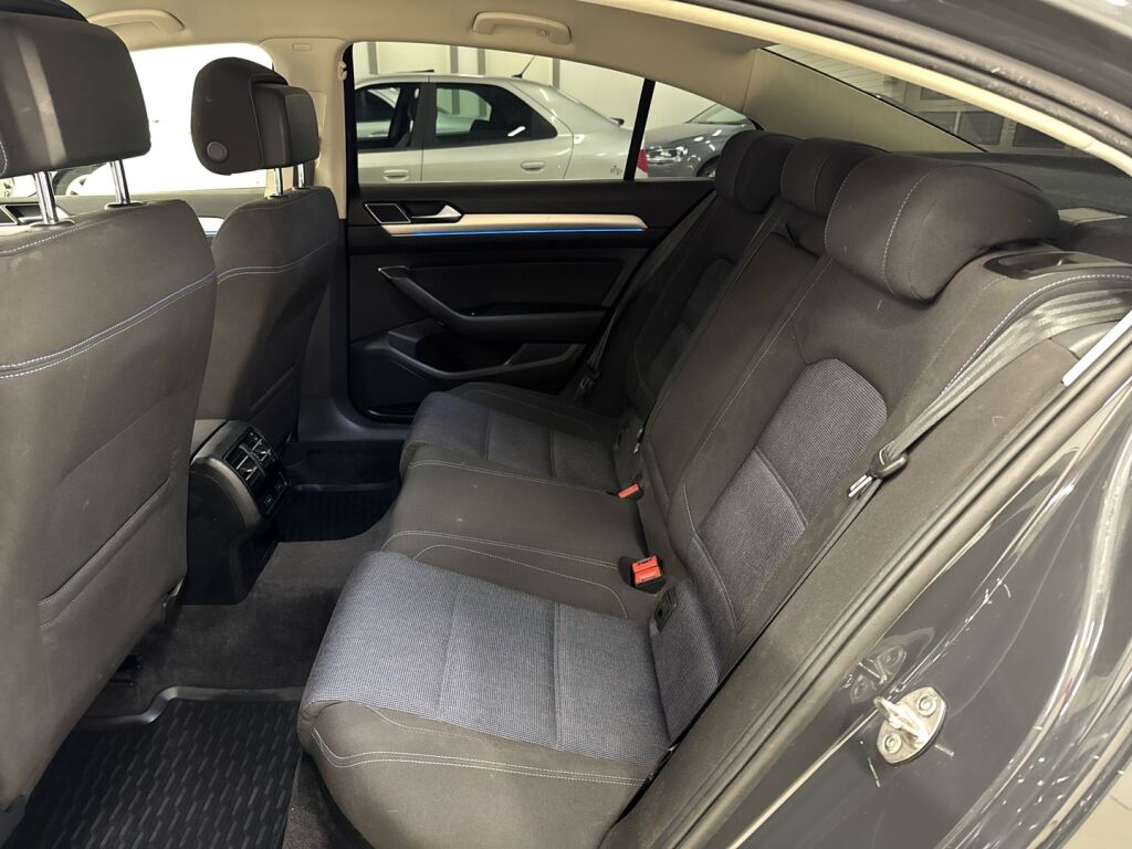 Volkswagen Passat 2016 Harmaa