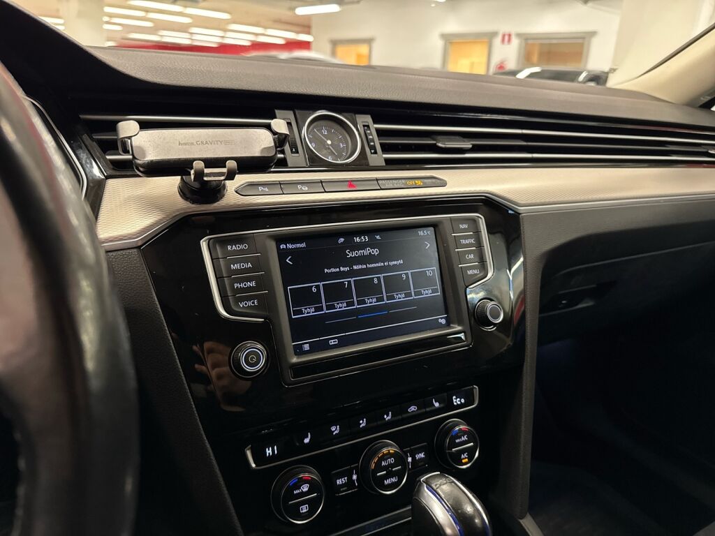 Volkswagen Passat 2016 Harmaa