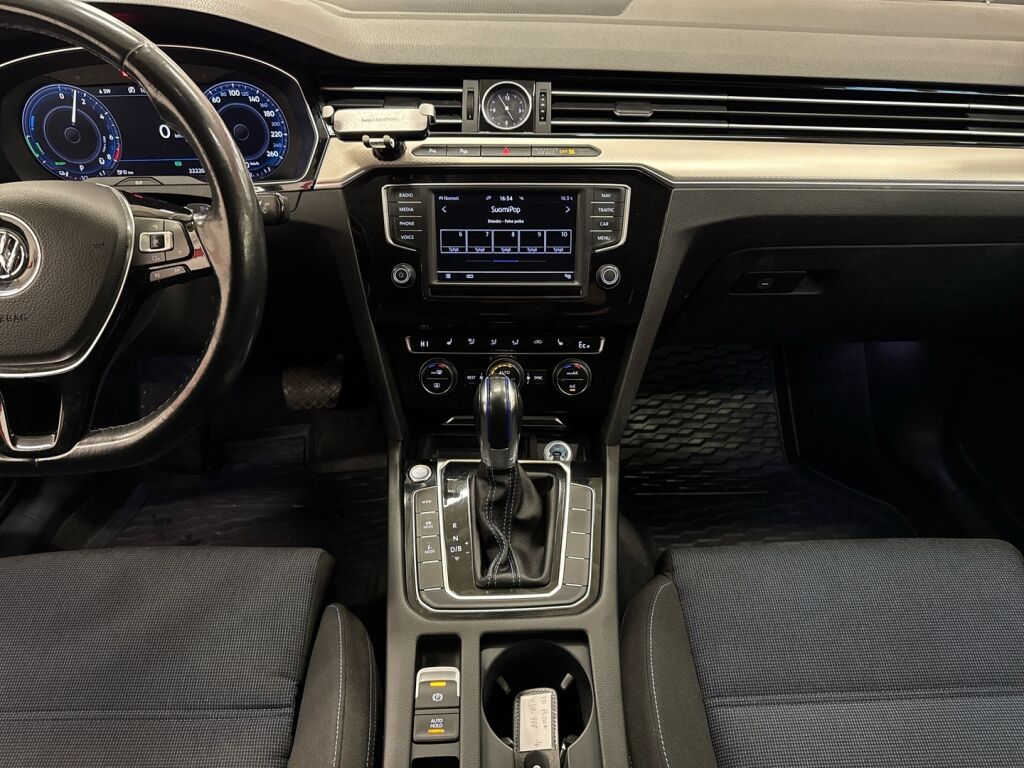 Volkswagen Passat 2016 Harmaa