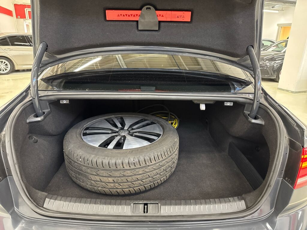 Volkswagen Passat 2016 Harmaa