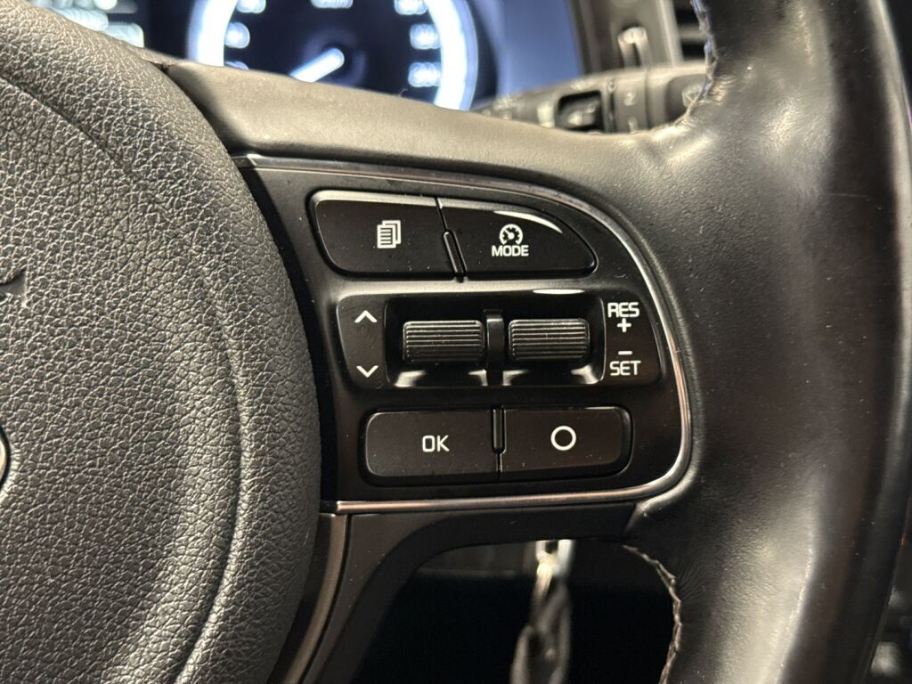 Kia Niro 2016 Harmaa