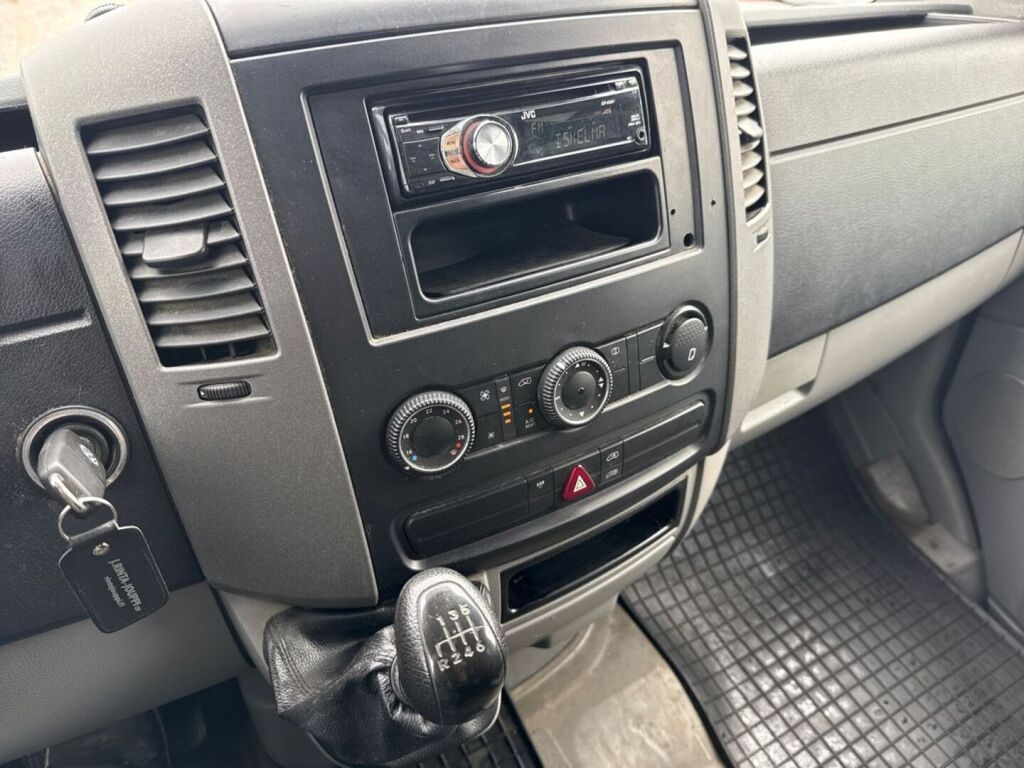 Volkswagen Crafter 2010 Vihreä