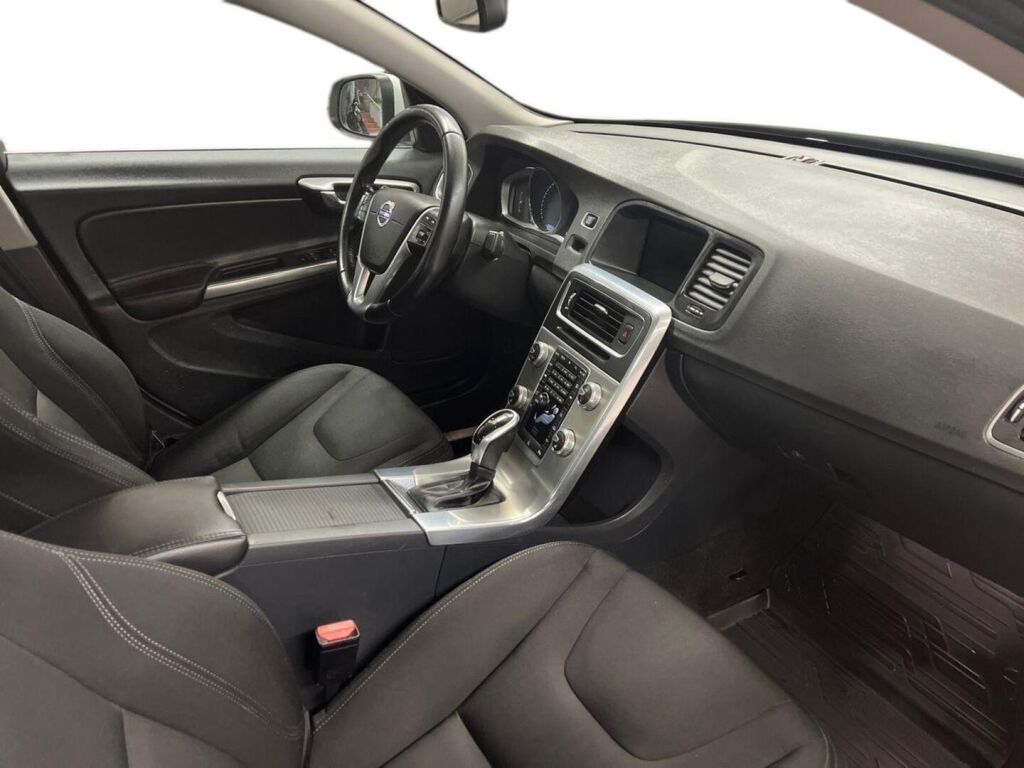 Volvo S60 2017 Valkoinen