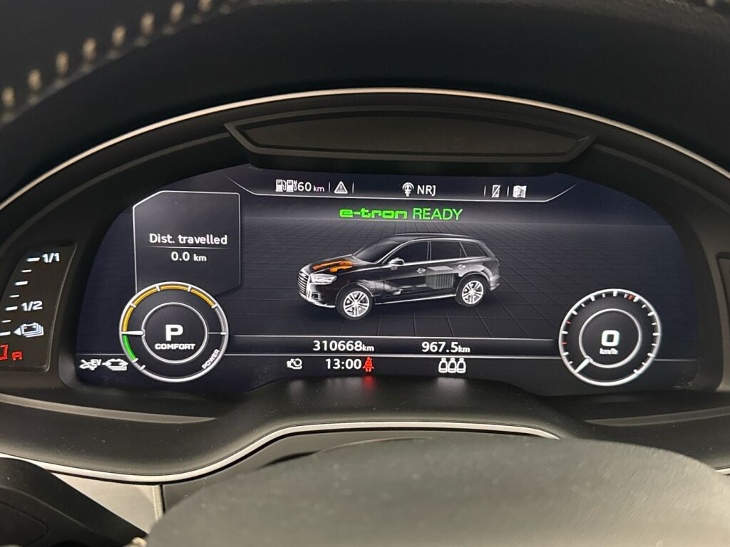 Audi Q7 2016 Musta