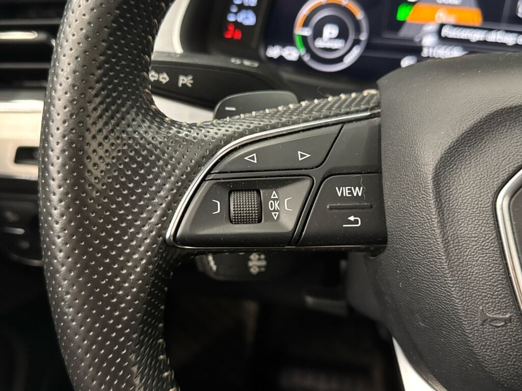 Audi Q7 2016 Musta
