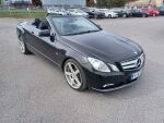 Mercedes-Benz E 2010 Musta