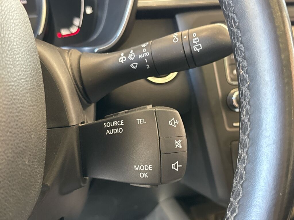 Renault Kadjar 2016 Punainen