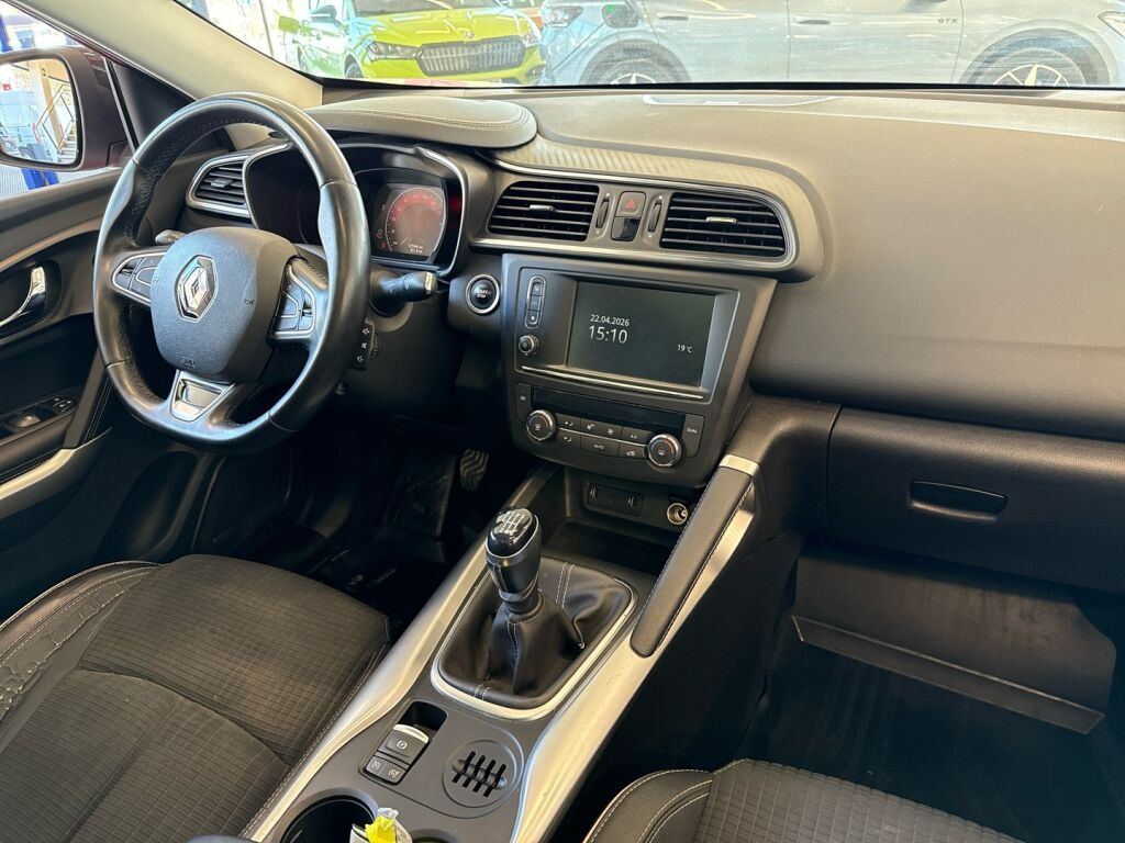 Renault Kadjar 2016 Punainen