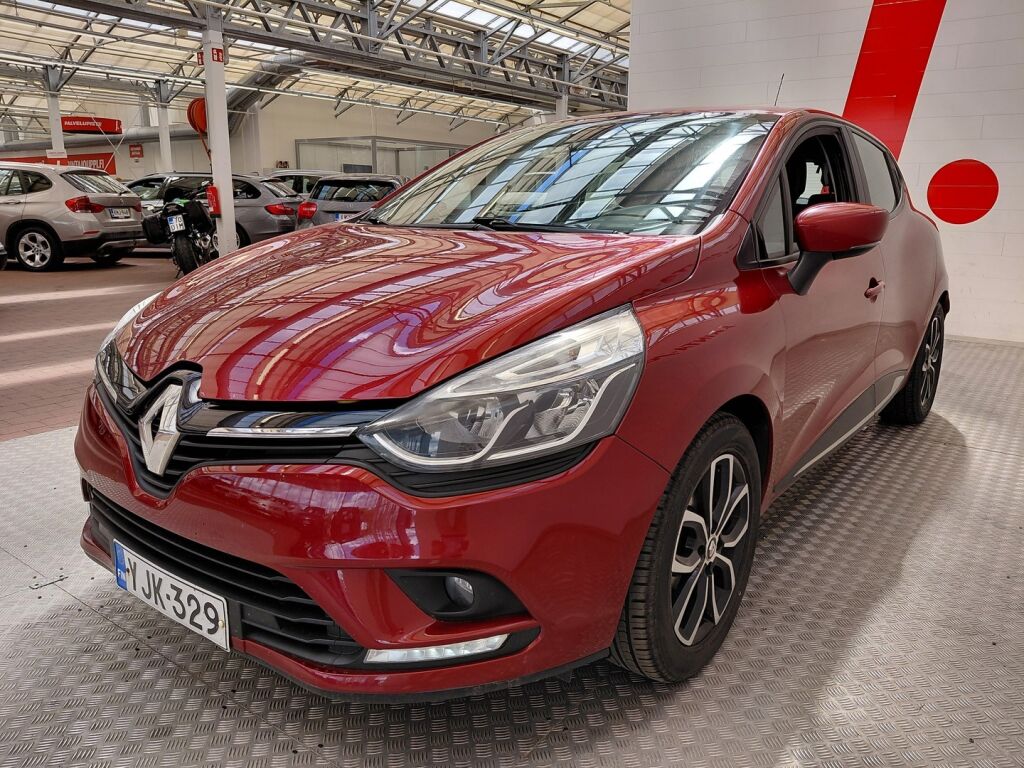 Renault Clio 2016 Punainen