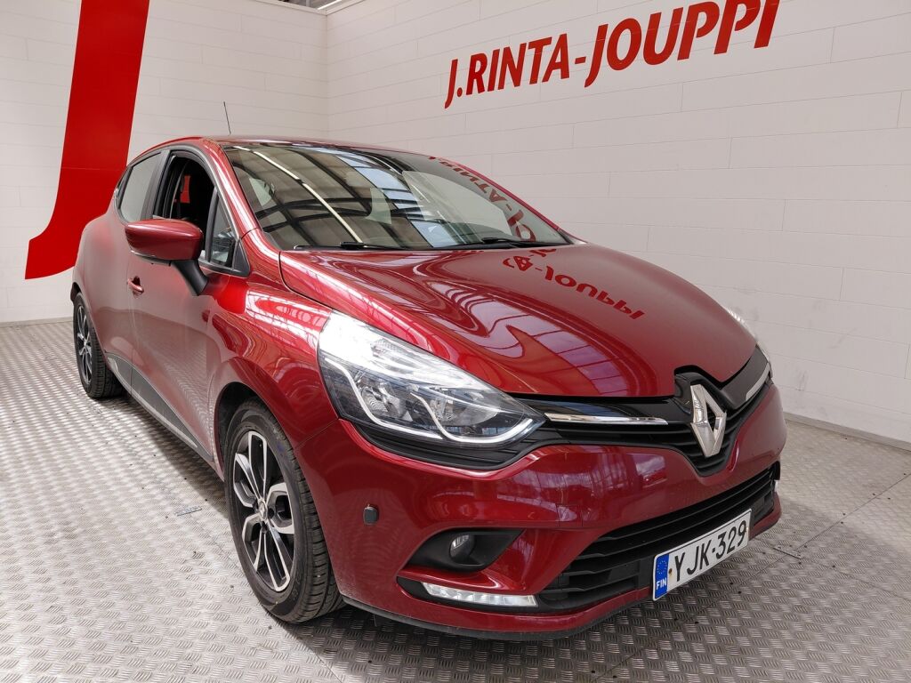 Renault Clio 2016 Punainen