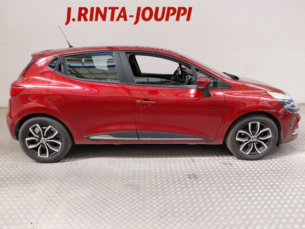Renault Clio 2016 Punainen