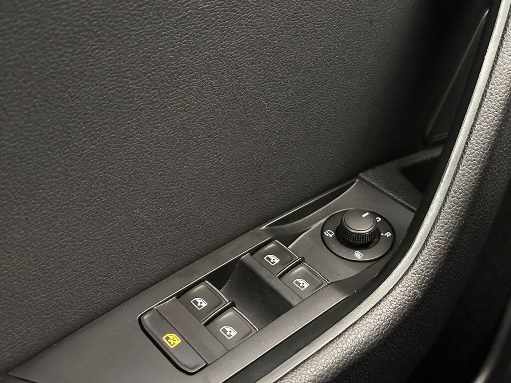 Skoda Superb 2017 Ruskea (beige)