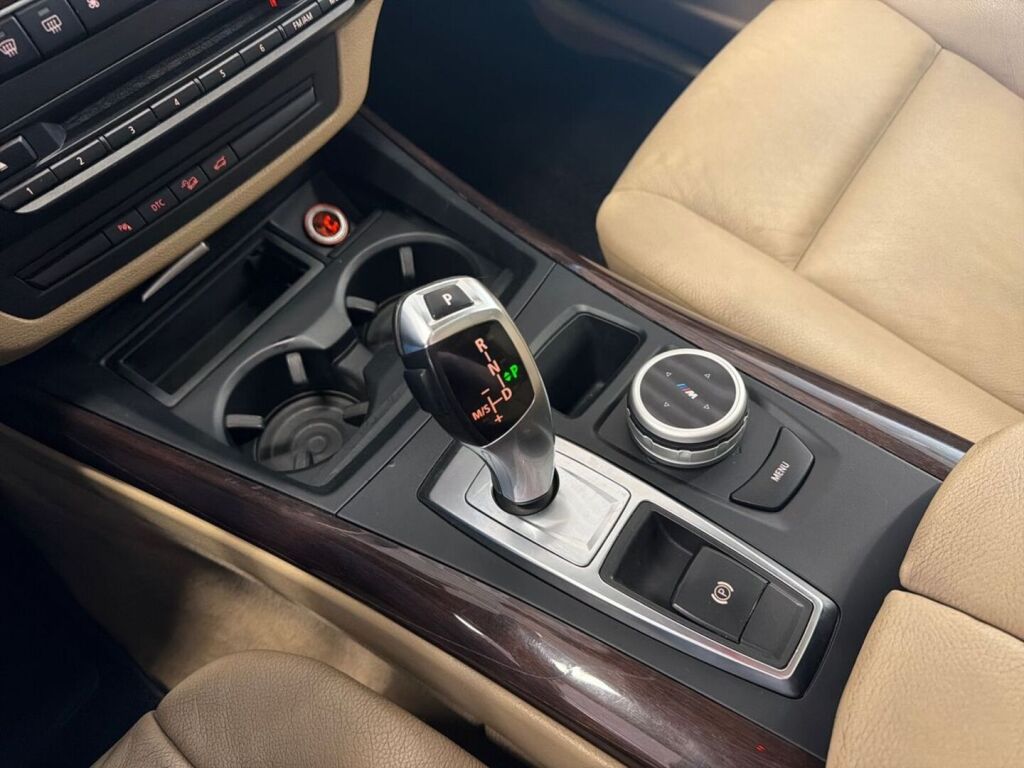 BMW X5 2007 Musta
