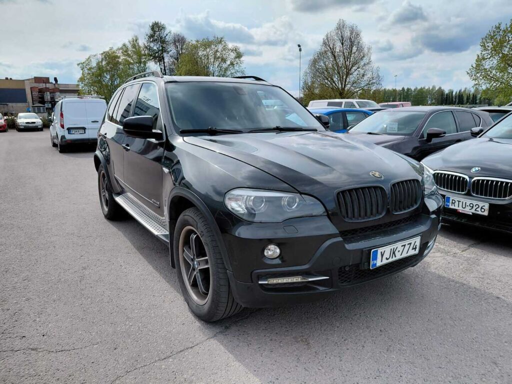 BMW X5 2007 Musta