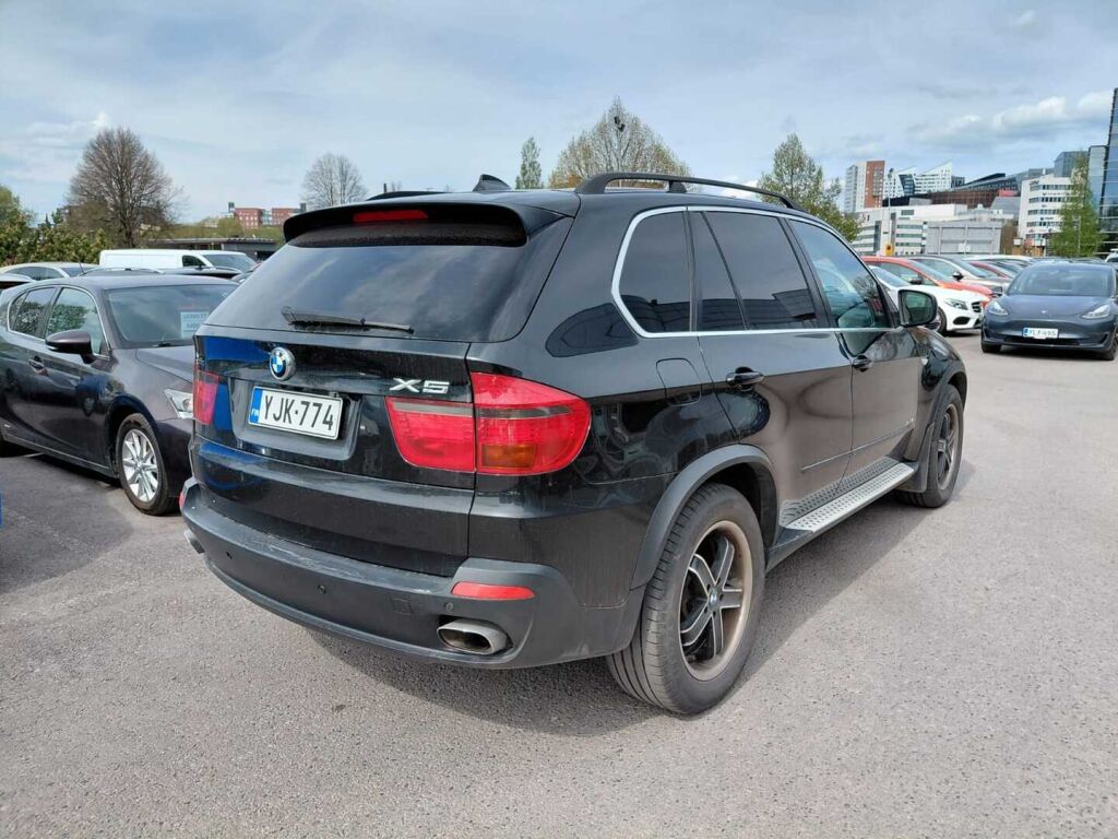 BMW X5 2007 Musta