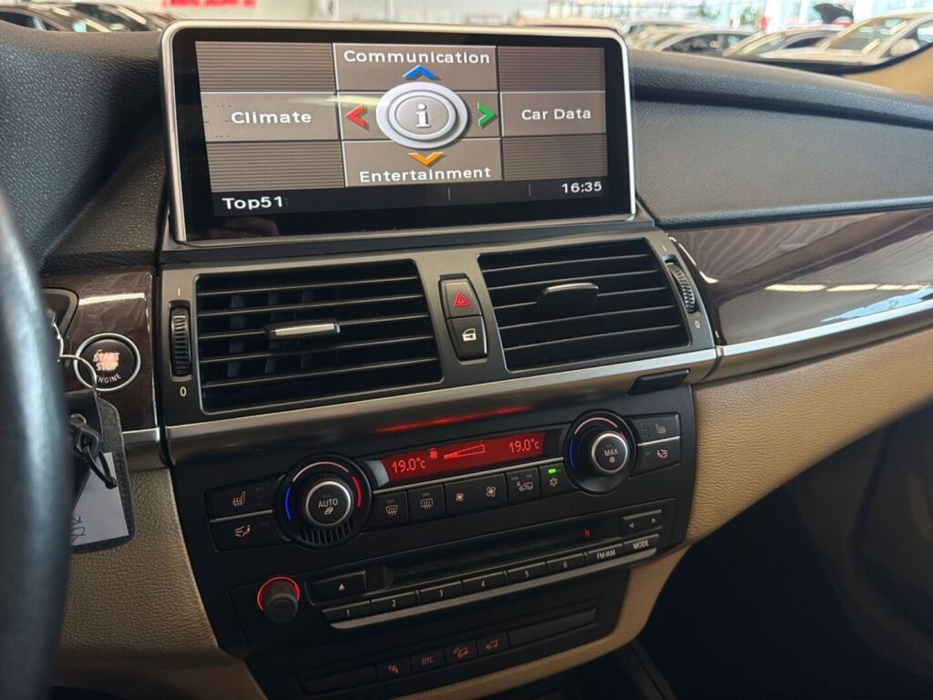 BMW X5 2007 Musta
