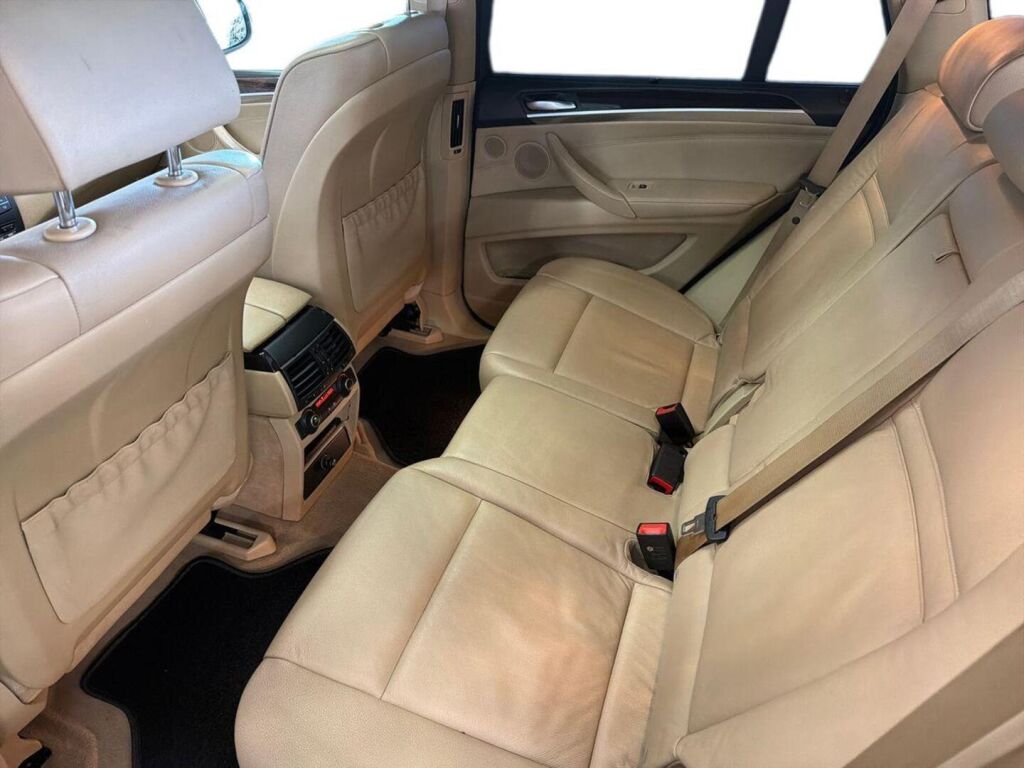 BMW X5 2007 Musta