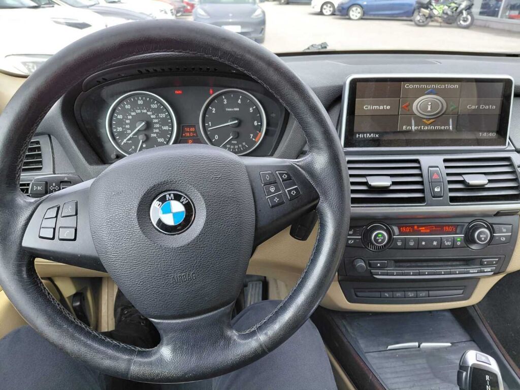 BMW X5 2007 Musta