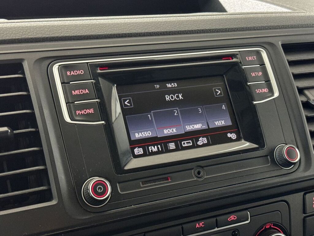 Volkswagen Transporter 2017 Valkoinen