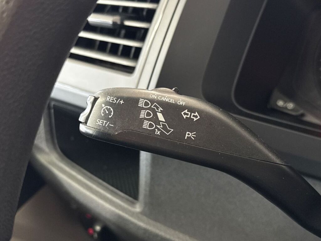 Volkswagen Transporter 2017 Valkoinen