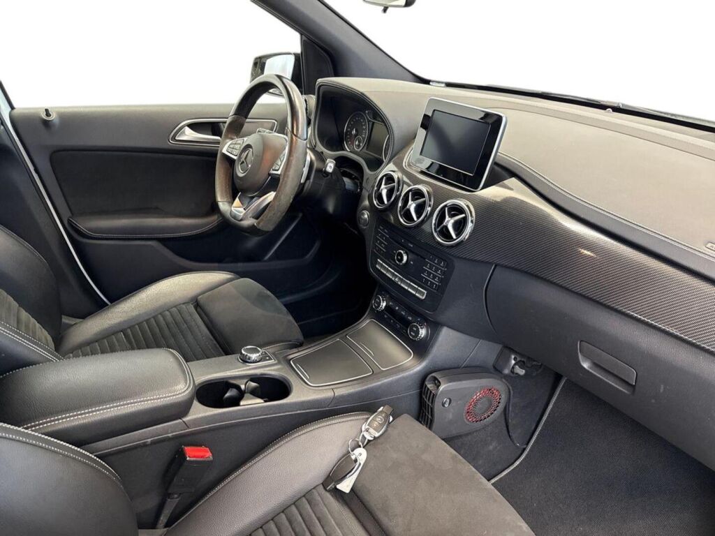 Mercedes-Benz B 2018 Valkoinen