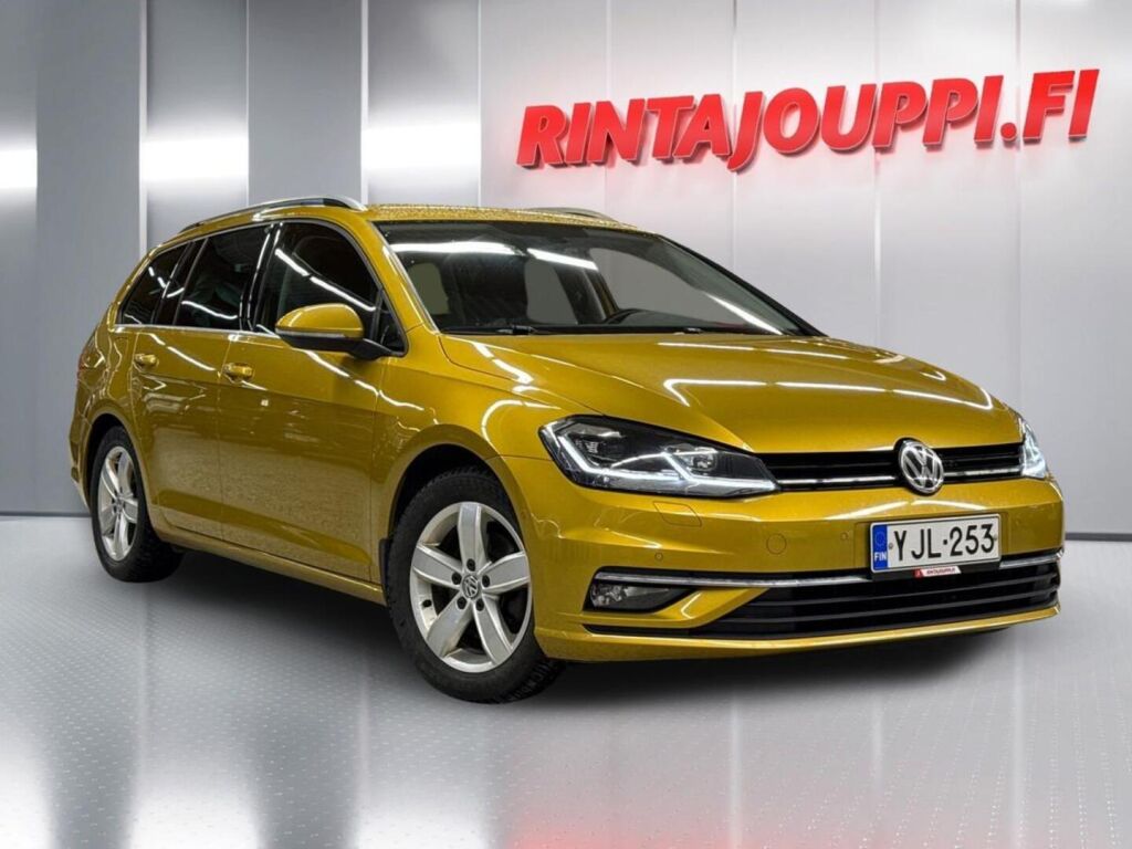 Volkswagen Golf 2018 Keltainen