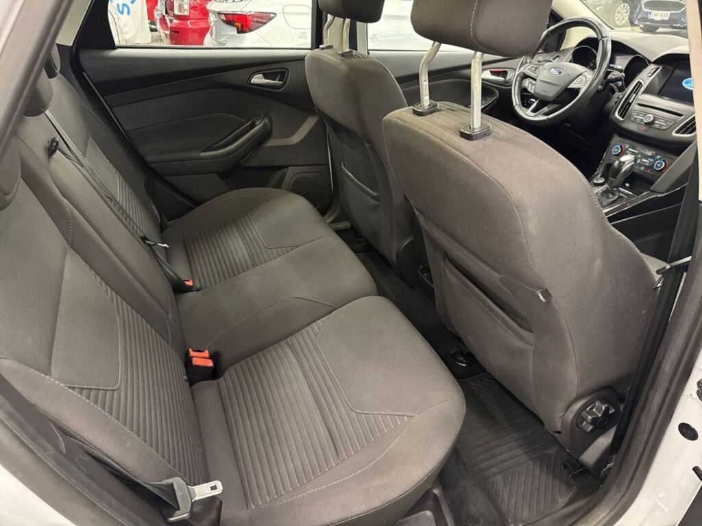 Ford Focus 2017 Valkoinen