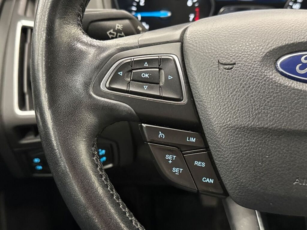 Ford Focus 2017 Valkoinen