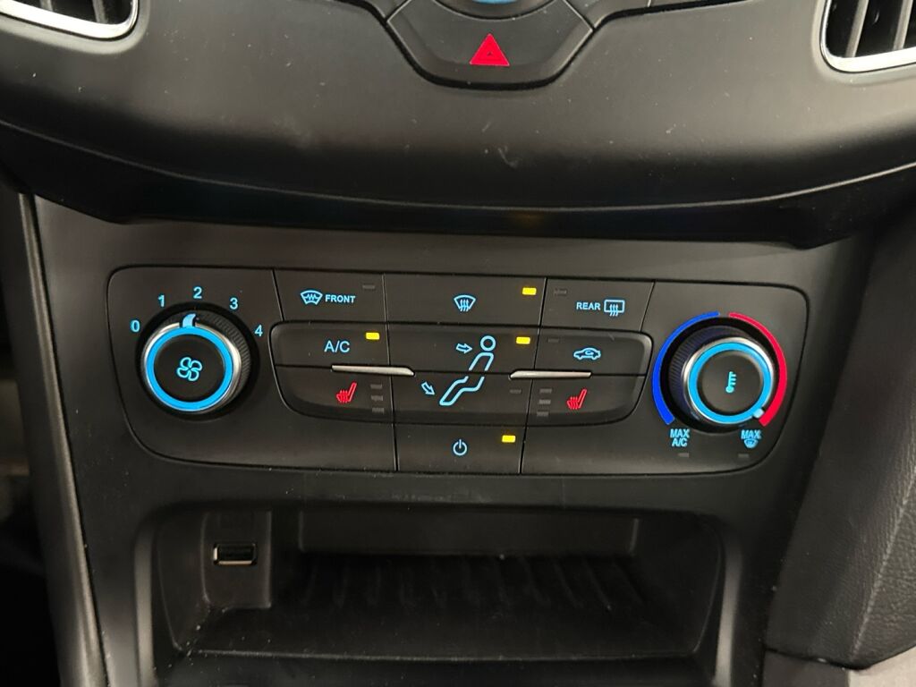 Ford Focus 2017 Harmaa